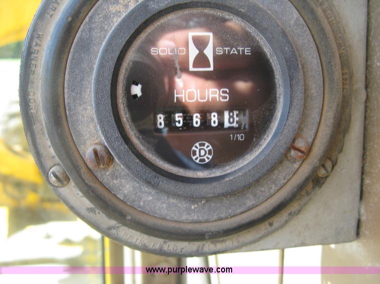 image for item L6313 1979 John Deere 770 motor grader