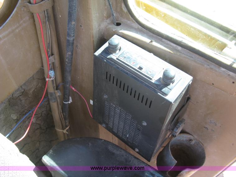 image for item L6313 1979 John Deere 770 motor grader