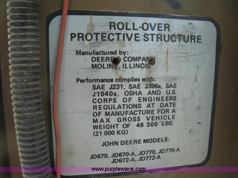 image for item L6313 1979 John Deere 770 motor grader