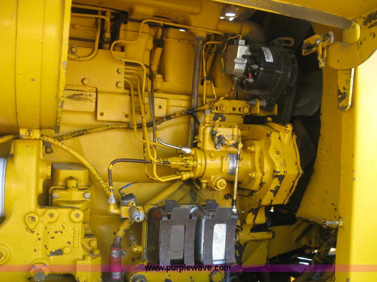 image for item L6313 1979 John Deere 770 motor grader