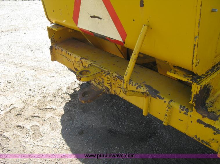 image for item L6313 1979 John Deere 770 motor grader