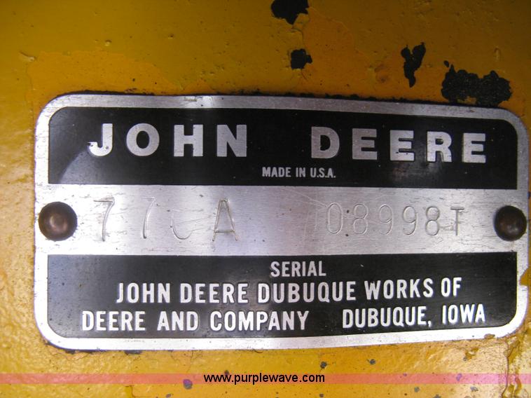 image for item L6313 1979 John Deere 770 motor grader