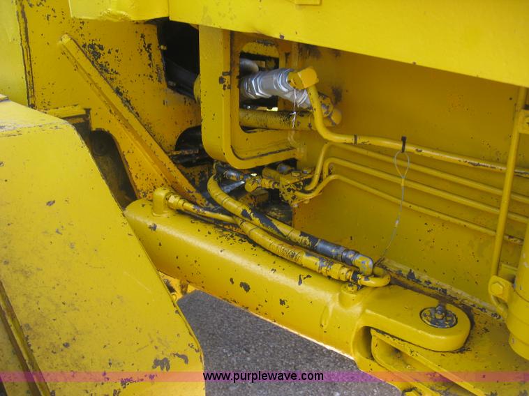 image for item L6313 1979 John Deere 770 motor grader