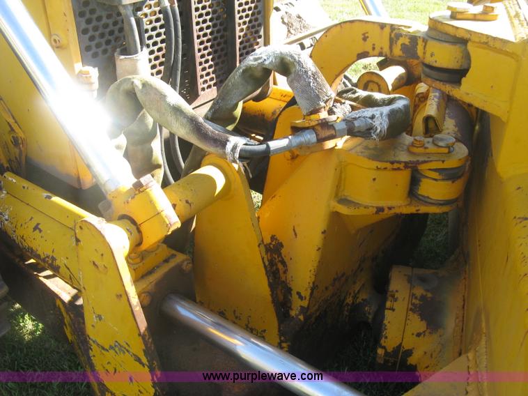 image for item L6314 1990 John Deere 750B long track dozer