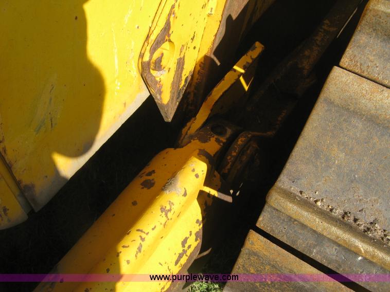 image for item L6314 1990 John Deere 750B long track dozer