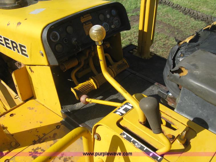 image for item L6314 1990 John Deere 750B long track dozer