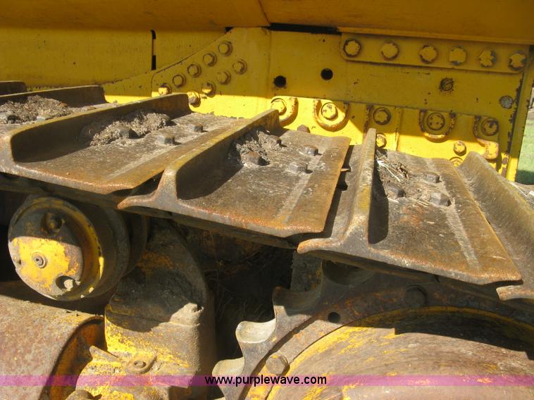 image for item L6314 1990 John Deere 750B long track dozer