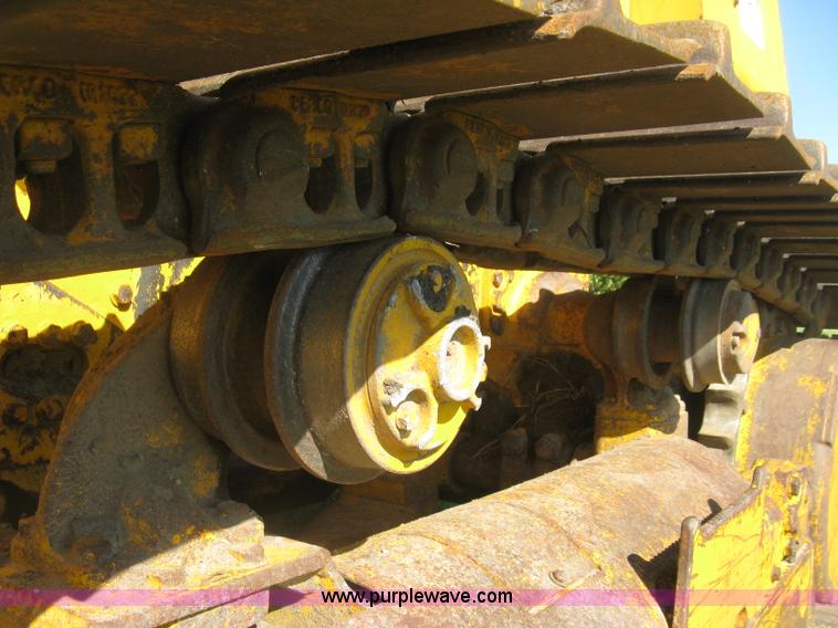 image for item L6314 1990 John Deere 750B long track dozer