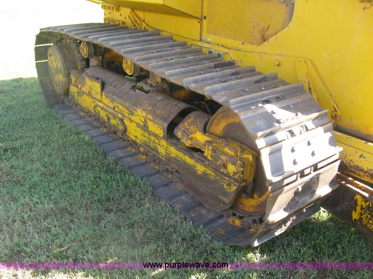 image for item L6314 1990 John Deere 750B long track dozer