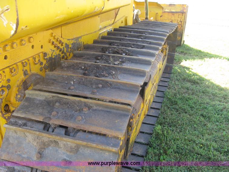 image for item L6314 1990 John Deere 750B long track dozer