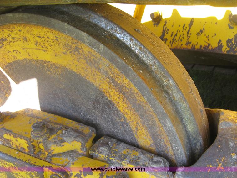 image for item L6314 1990 John Deere 750B long track dozer