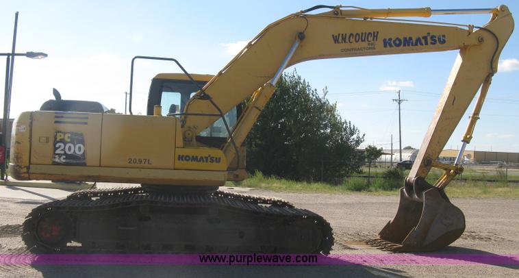 image for item L6339 2005 Komatsu PC200LC-7 excavator