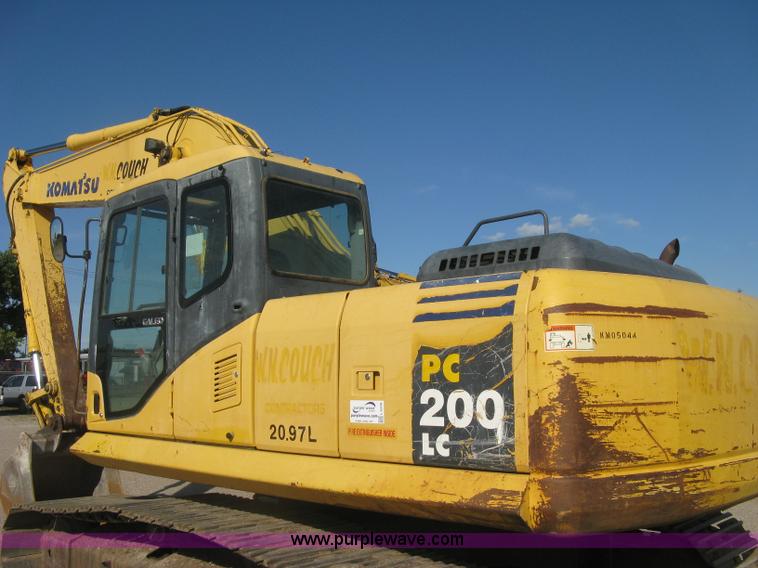 image for item L6339 2005 Komatsu PC200LC-7 excavator