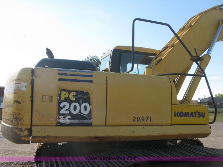 image for item L6339 2005 Komatsu PC200LC-7 excavator