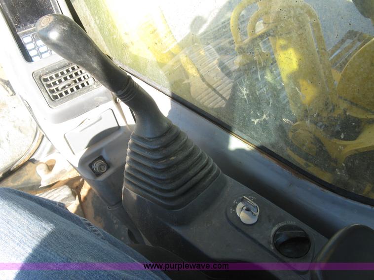 image for item L6339 2005 Komatsu PC200LC-7 excavator
