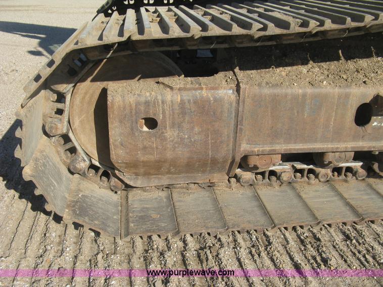 image for item L6339 2005 Komatsu PC200LC-7 excavator