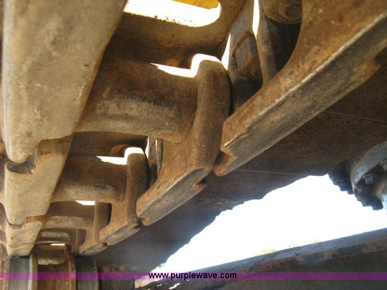 image for item L6339 2005 Komatsu PC200LC-7 excavator