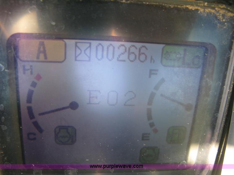 image for item L6339 2005 Komatsu PC200LC-7 excavator