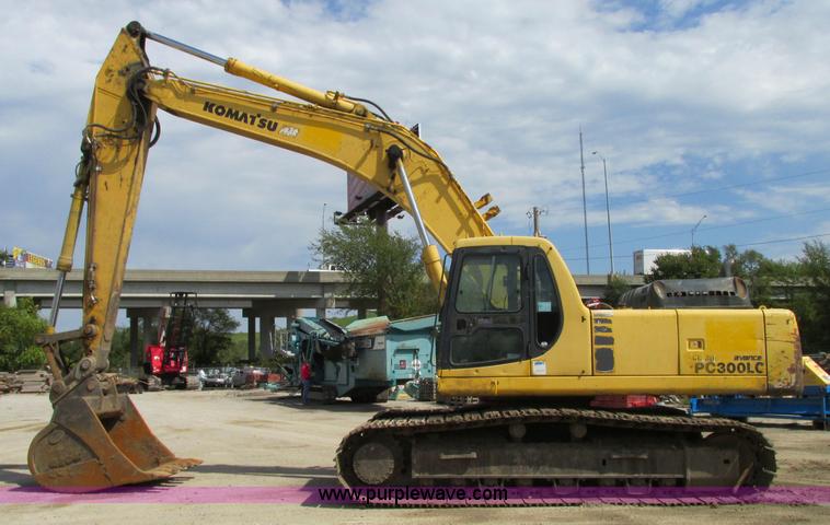 image for item R9457 2000 Komatsu PC300LC-6LE excavator