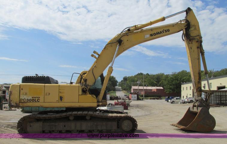 image for item R9457 2000 Komatsu PC300LC-6LE excavator