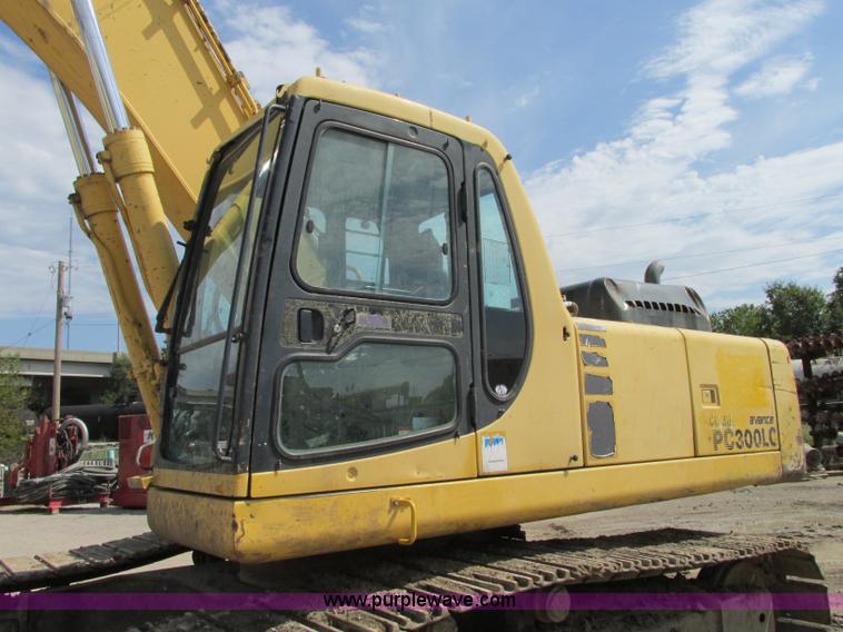 image for item R9457 2000 Komatsu PC300LC-6LE excavator