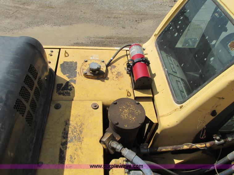 image for item R9457 2000 Komatsu PC300LC-6LE excavator