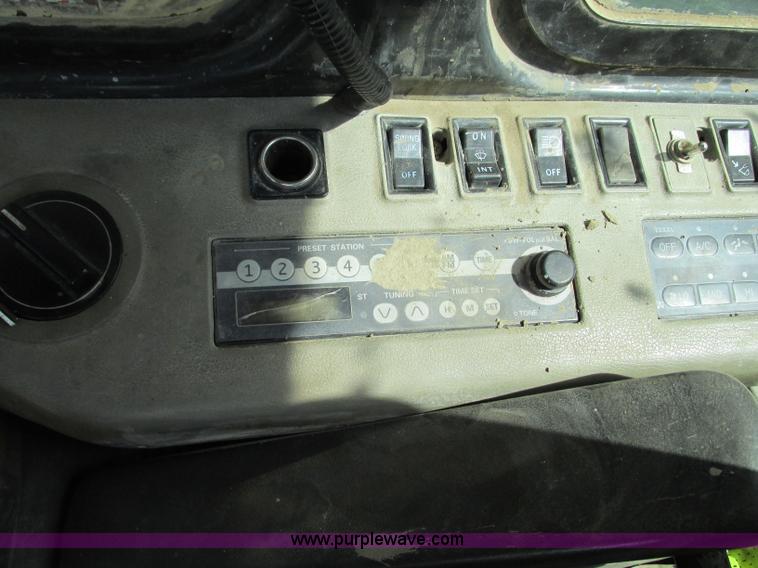 image for item R9457 2000 Komatsu PC300LC-6LE excavator