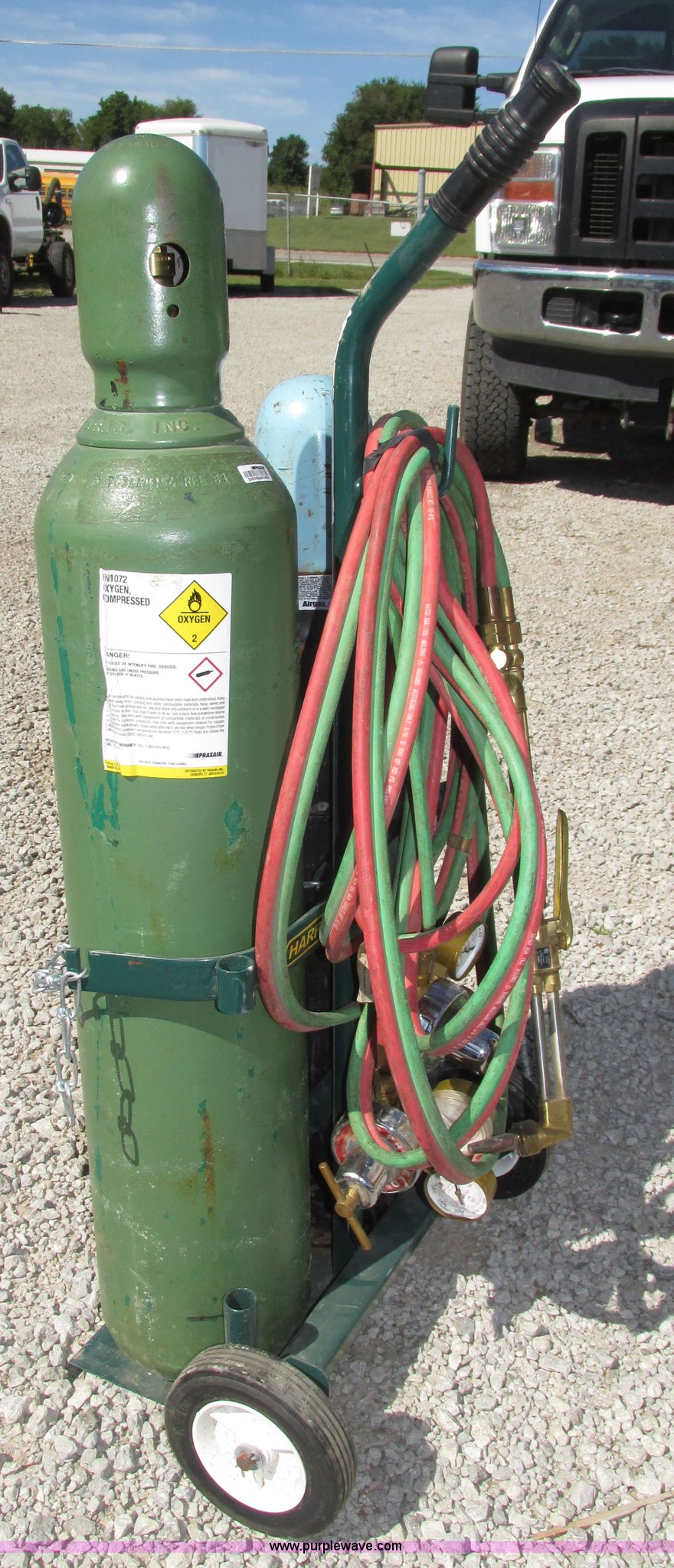 Torch cart in Falls City, NE Item AV9090 sold Purple Wave