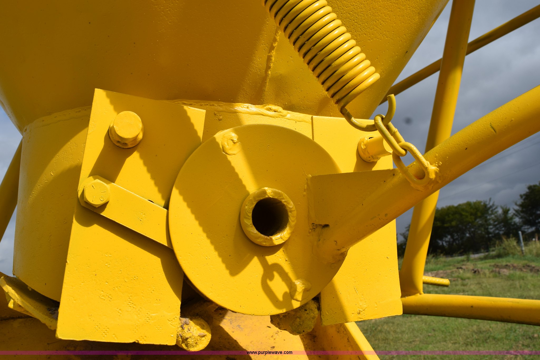 Camlever concrete bucket in Greenville, TX Item L5972 sold Purple Wave