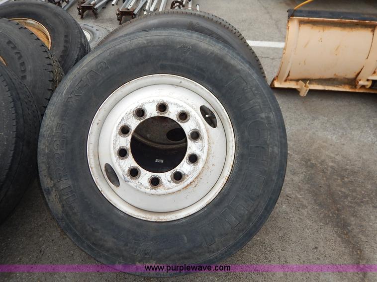 image for item BH9936 (10) Michelin 11R22.5 used tires and wheels