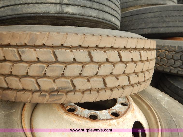 image for item BH9936 (10) Michelin 11R22.5 used tires and wheels