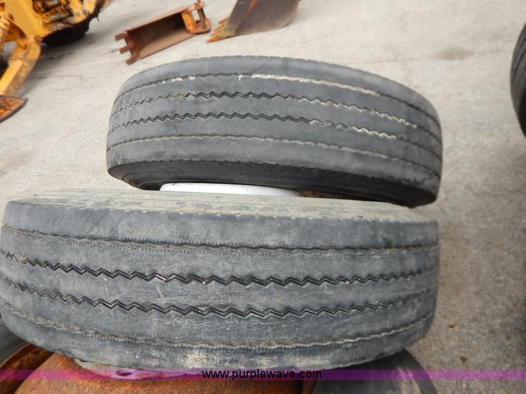 image for item BH9936 (10) Michelin 11R22.5 used tires and wheels