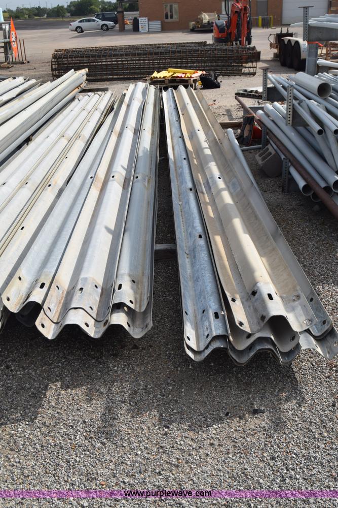image for item BO9738 (22) guard rail sections