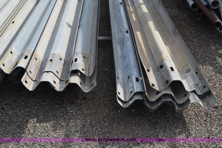image for item BO9738 (22) guard rail sections