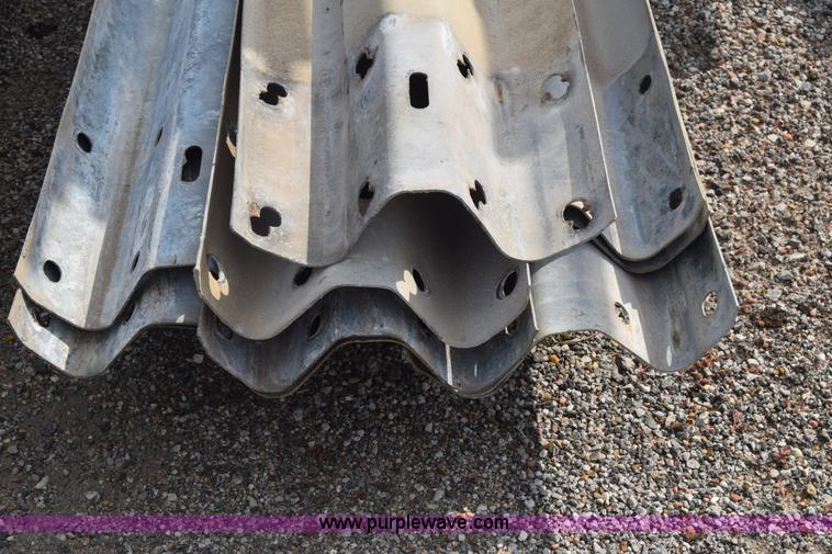 image for item BO9738 (22) guard rail sections