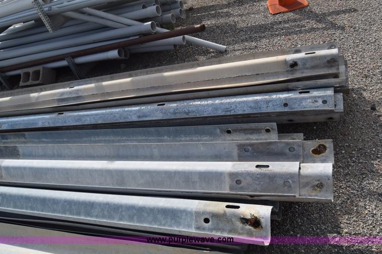 image for item BO9738 (22) guard rail sections