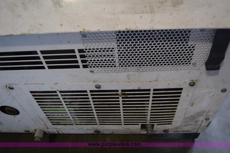 image for item BO9746 Vanair Viper air compressor