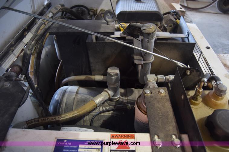 image for item BO9746 Vanair Viper air compressor