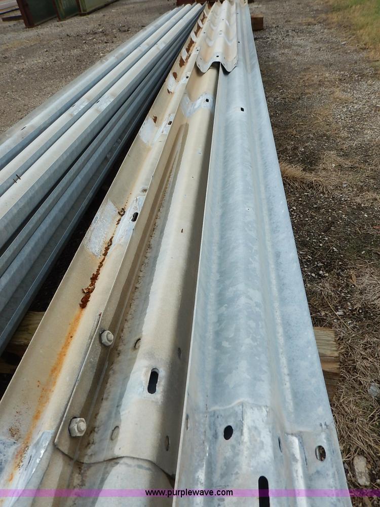 image for item D1724 (25) guard rail sections