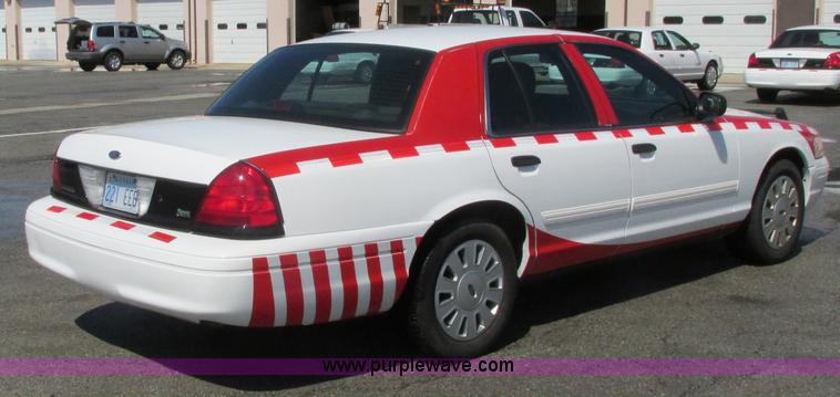 image for item J3630 2011 Ford Crown Victoria Police Interceptor