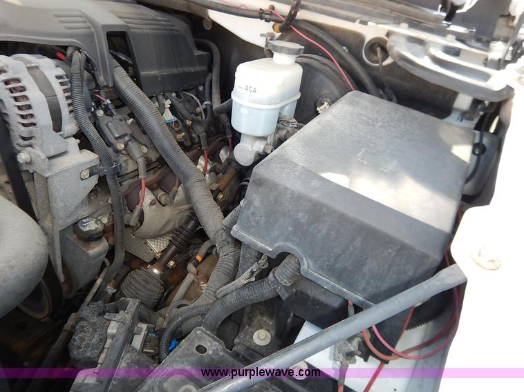 image for item J3631 2008 Chevrolet Silverado 1500 Crew Cab pickup truck