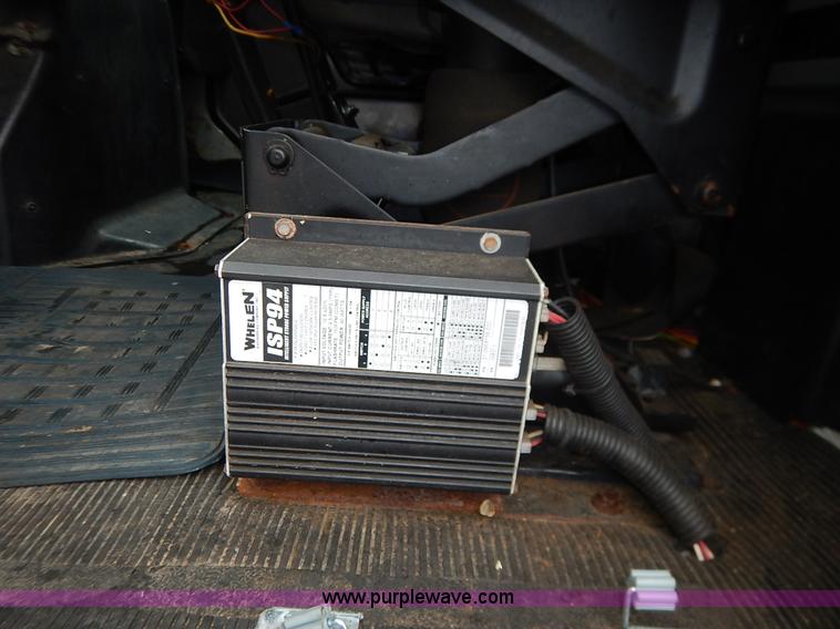 image for item J3634 2001 International 4900 dump truck