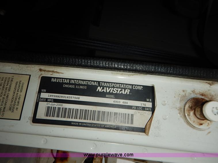 image for item J3634 2001 International 4900 dump truck