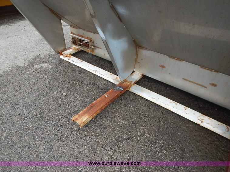 image for item J3636 Flink sand/salt spreader