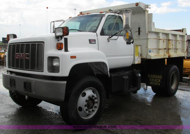image for item J3645 2002 GMC C7500 dump truck