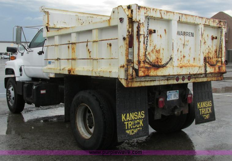 image for item J3645 2002 GMC C7500 dump truck
