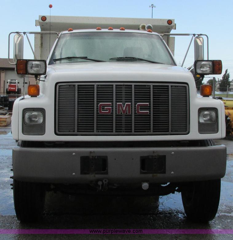 image for item J3645 2002 GMC C7500 dump truck