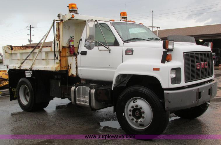 image for item J3648 2000 GMC C7500 dump truck