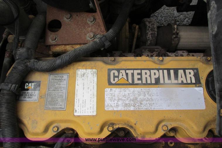 image for item J3648 2000 GMC C7500 dump truck