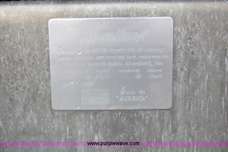 image for item J3648 2000 GMC C7500 dump truck